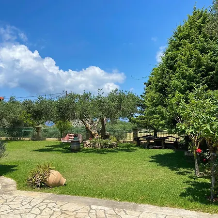 Apartment Ifigeneia's Khelmáta